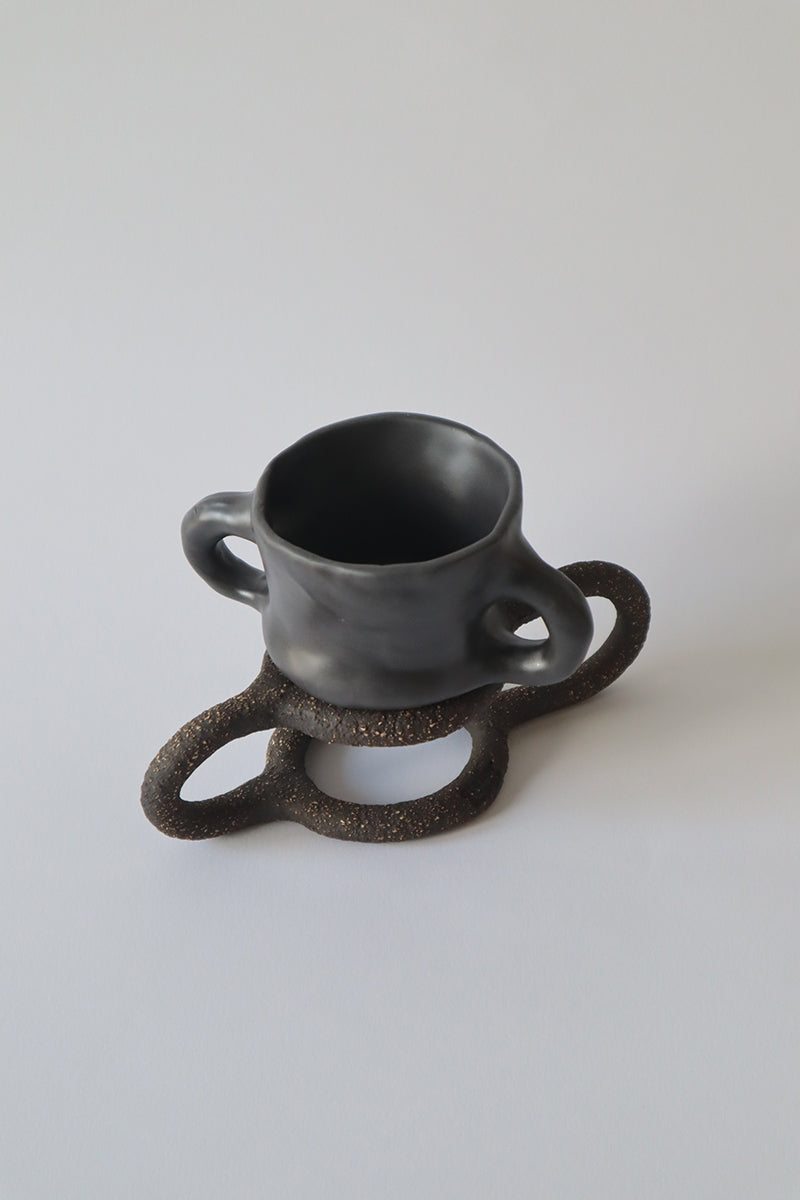 LA TASSE AUX GRANDES OREILLES